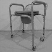 Кресло-туалет Санитар 07 (ширина сид. 46см) фиксированные подлокотники, с колесами, пр-во РФ